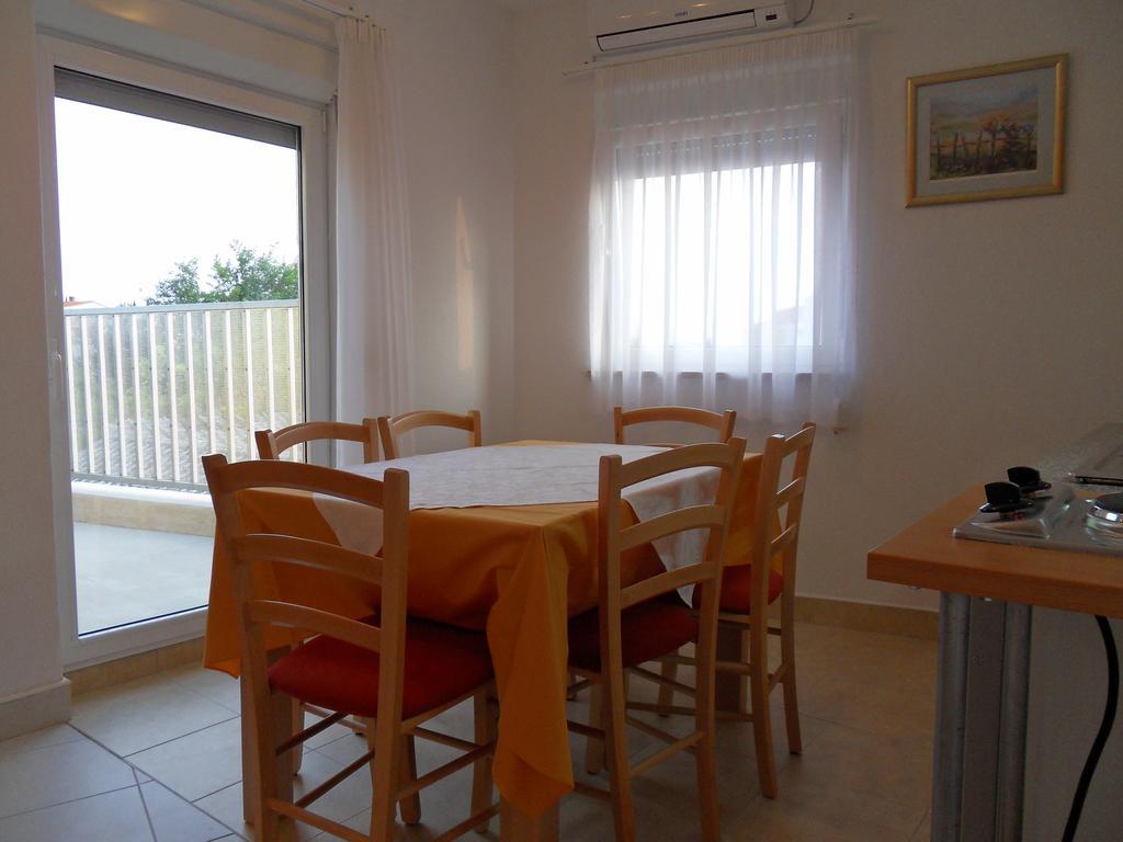 Apartments Petricevic 2 Selce Extérieur photo